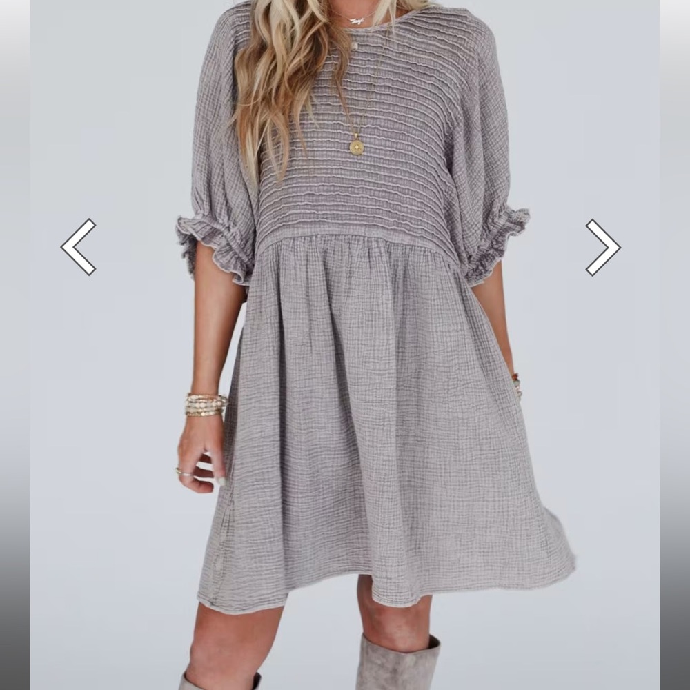 New without tag puff sleeve dress